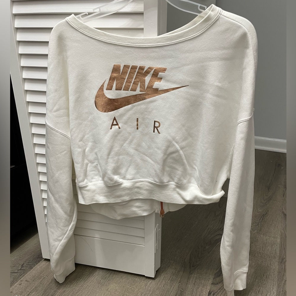Nike Women's White Cropped Sweatshirt